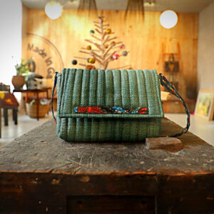 Clutch (Okoukoué) de Atelier Origines